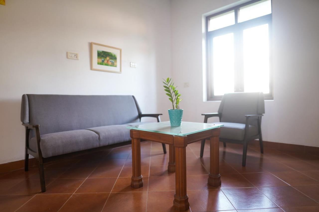 Villa 4 Kochi Eksteriør bilde